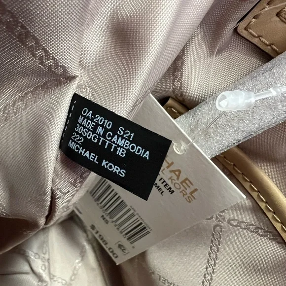 Michael Kors Camel Jet Set Item Tote Medium east west Top Zip